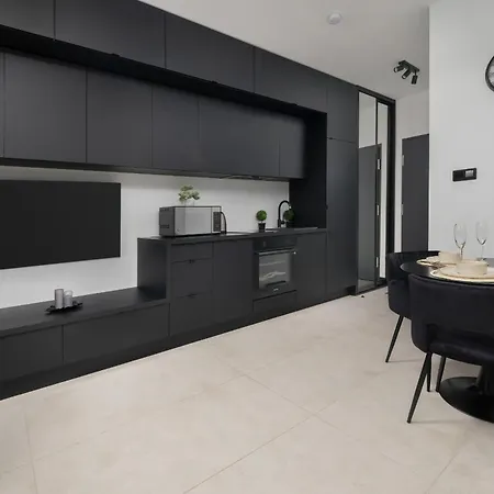 Cozy Ogrodowa Near Old Town By Renters Lodz