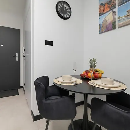 Cozy Ogrodowa Near Old Town By Renters * Lodz